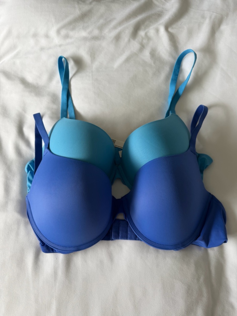 Bundle of 2 Auth.✅ PINK by Victoria Secret Wear Everywhere Push-Up Bra Size 42B💙